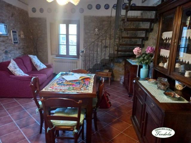 Appartamento in vendita a Unione di comuni Montana Lunigiana, Fosdinovo