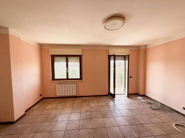 Appartamento in vendita a Fossato Di Vico, Umbria
