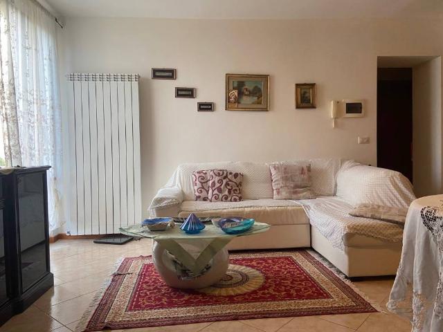 Appartamento in vendita a Fossato Di Vico, Umbria