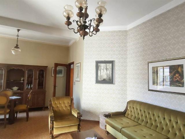 Appartamento in vendita a Centro Storico, Marche