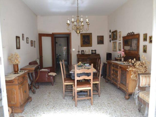 Appartamento in vendita a Centro Storico, Marche