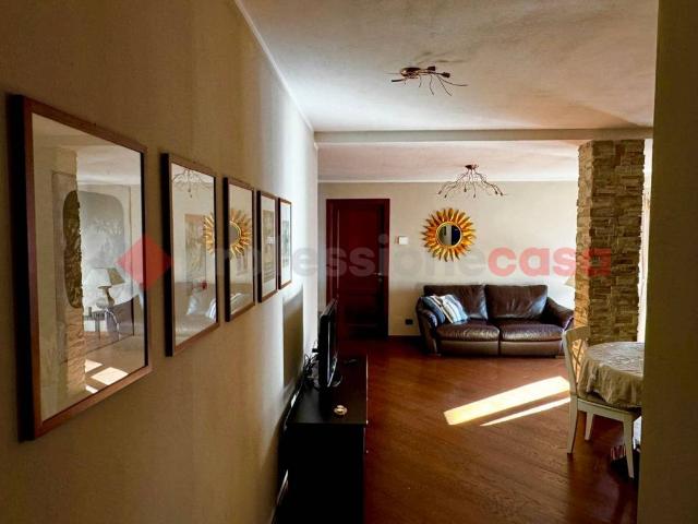 Appartamento in vendita a Borgo Stalle Lunghe, Piemonte