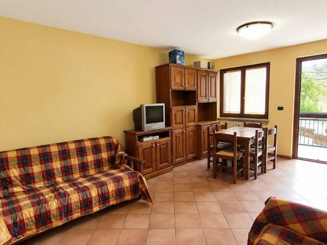 Appartamento in vendita a Borgo Stalle Lunghe, Piemonte
