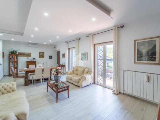 Appartamento in vendita a Torre Gaia, Frascati