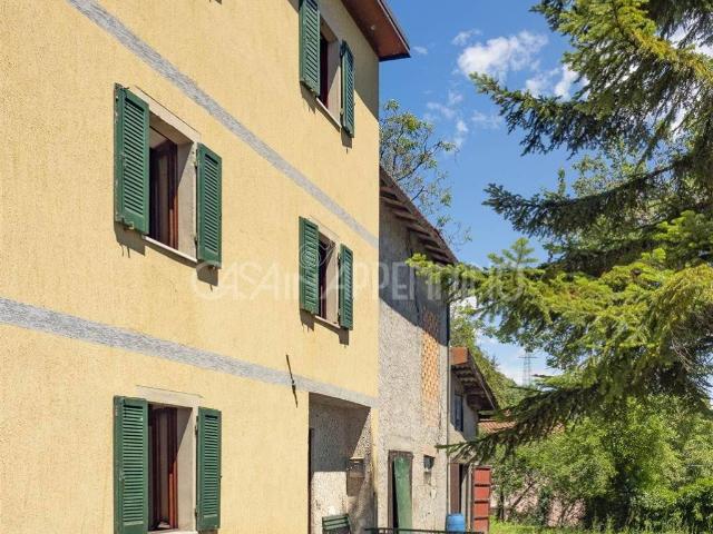 Appartamento in vendita a Unione dei comuni del Distretto Ceramico, Frassinoro