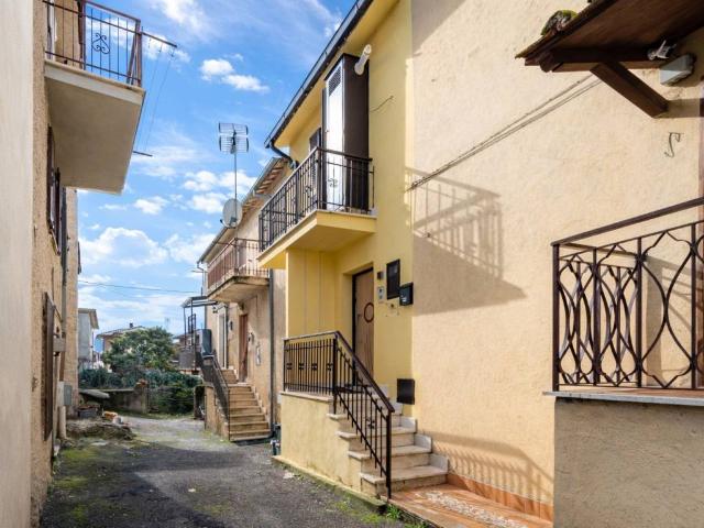 Appartamento in vendita a Frasso Sabino, Lazio