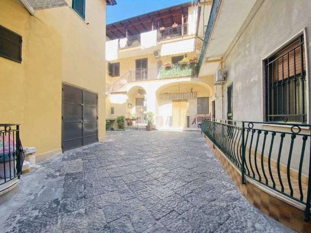 Appartamento in vendita a Frattaminore, Campania