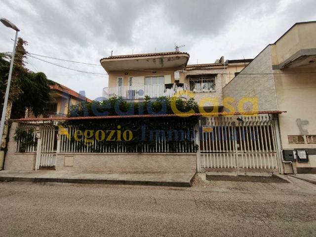 Appartamento in vendita a Frignano, Campania