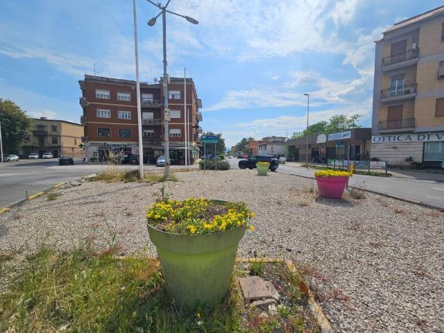 Appartamento in vendita a Frosinone, Lazio