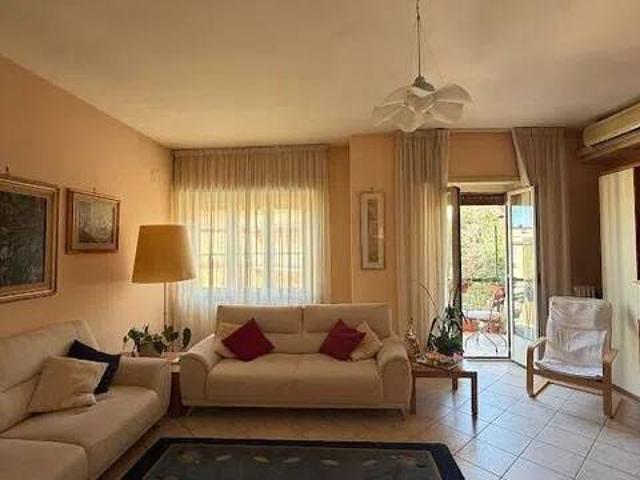 Appartamento in vendita a Frosinone, Lazio