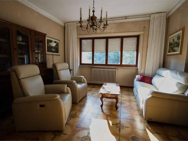 Appartamento in vendita a Frosinone, Lazio