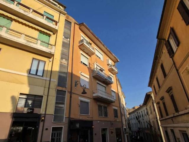 Appartamento in vendita a Centro storico, Frosinone