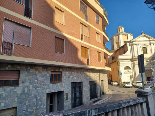Appartamento in vendita a Centro Storico, Frosinone