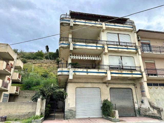 Appartamento in vendita a Sant'Enargi, Furnari