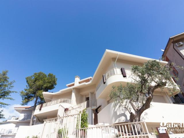 Appartamento in vendita a Marche, Pesaro E Urbino