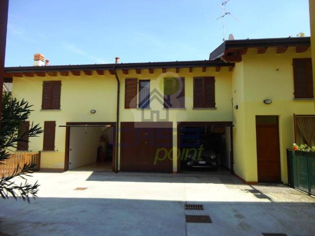 Appartamento in vendita a Gadesco Pieve Delmona, Lombardia