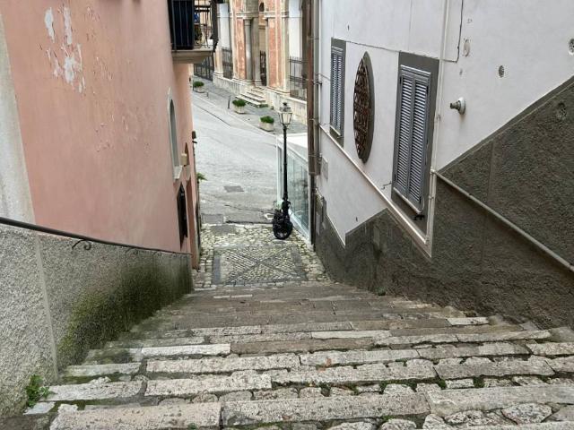 Appartamento in vendita a Gaeta Medievale, Gaeta