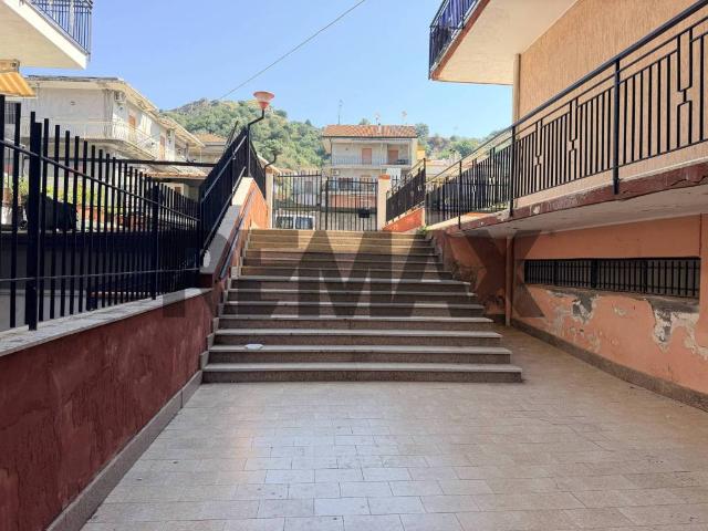 Appartamento in vendita a Gaggi, Sicilia