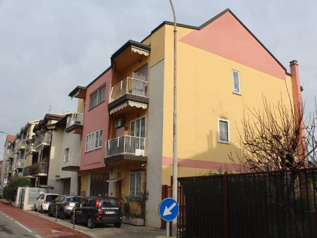 Appartamento in vendita a Unione dei Comuni I Fontanili, Gaggiano