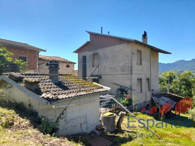 Rustico in vendita a Unione dell'Appennino Bolognese, Gaggio Montano