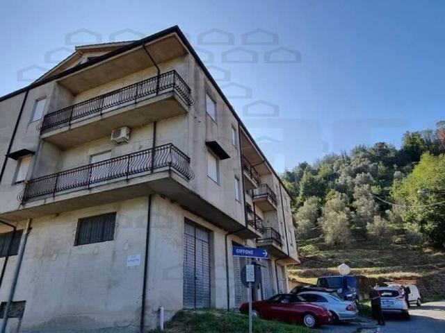 Appartamento in vendita a Calabria, Reggio Calabria