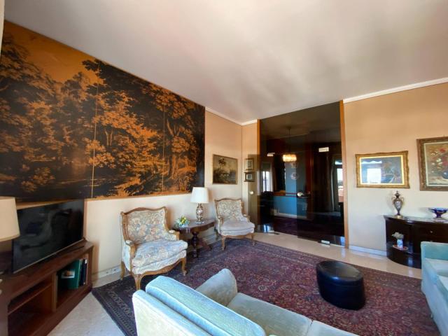 Appartamento in vendita a Centro, Gallarate