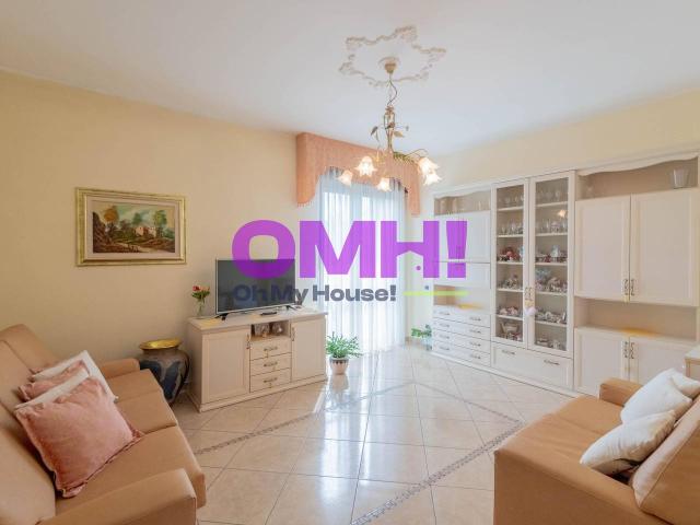 Appartamento in vendita a Azalee, Gallarate