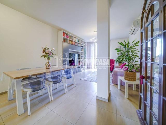 Appartamento in vendita a Gallarate, Lombardia