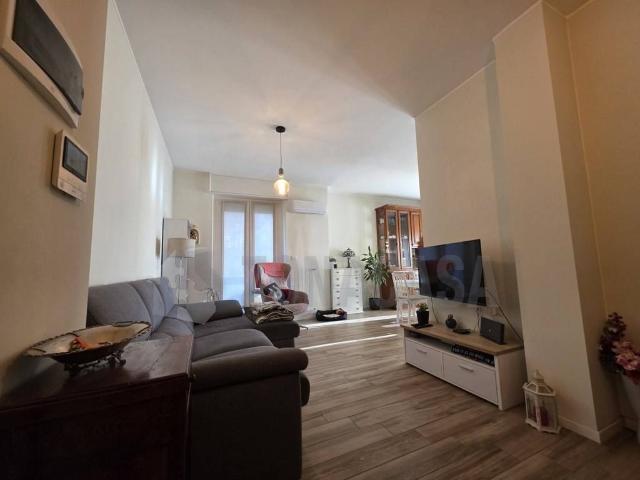 Appartamento in vendita a Centro, Gallarate