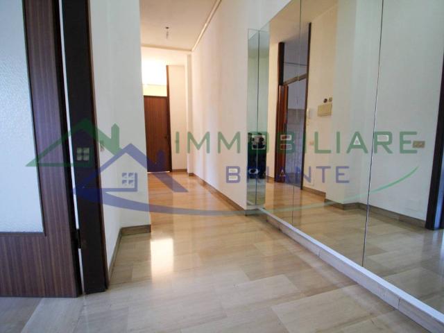 Appartamento in vendita a Centro, Gallarate