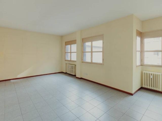 Appartamento in vendita a Centro, Gallarate