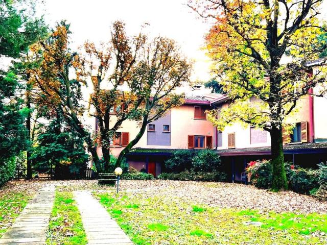 Attico in vendita a Arnate, Gallarate