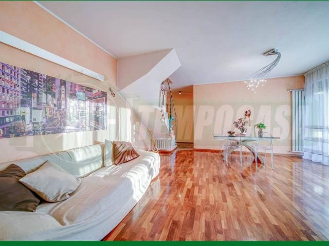 Appartamento in vendita a Moriggia, Gallarate