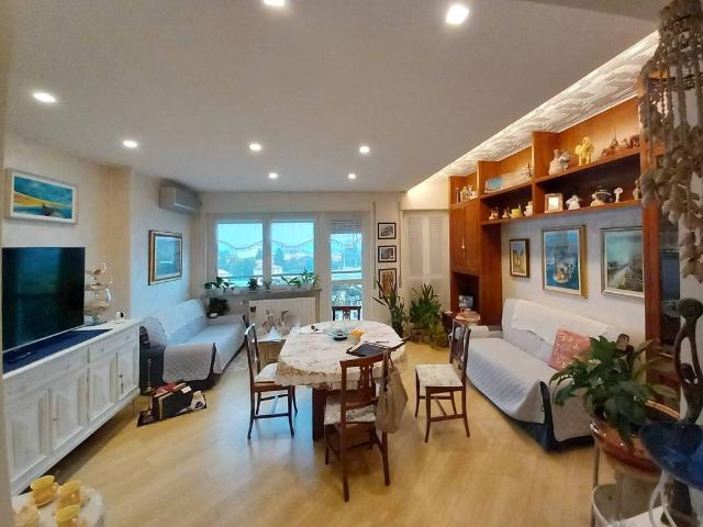 Appartamento in vendita a Azalee, Gallarate