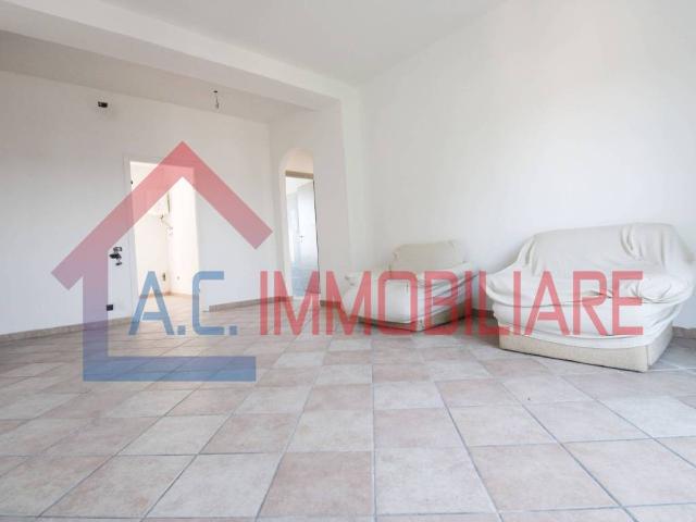 Appartamento in vendita a Gallarate, Lombardia