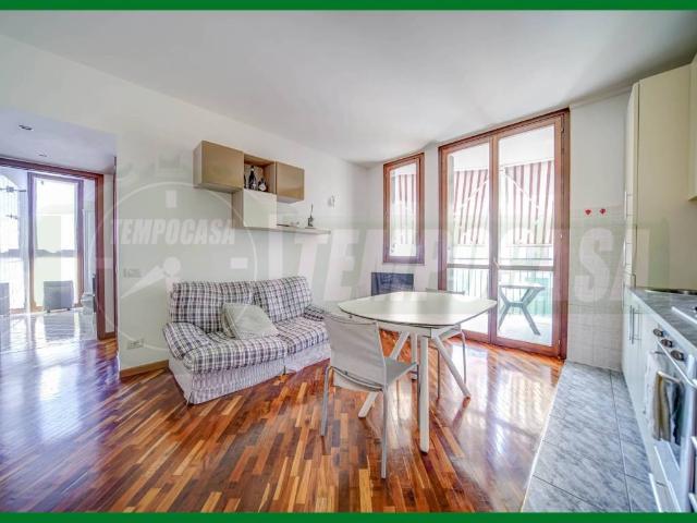 Appartamento in vendita a Gallarate, Lombardia