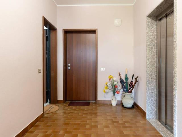 Appartamento in vendita a Gallarate, Lombardia