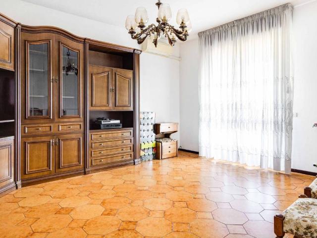 Appartamento in vendita a Caiello, Gallarate