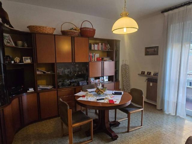 Appartamento in vendita a Azalee, Gallarate