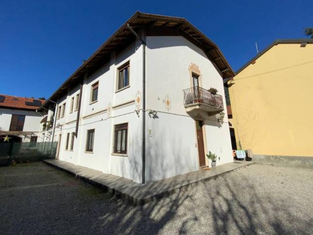 Appartamento in vendita a Gallarate, Lombardia