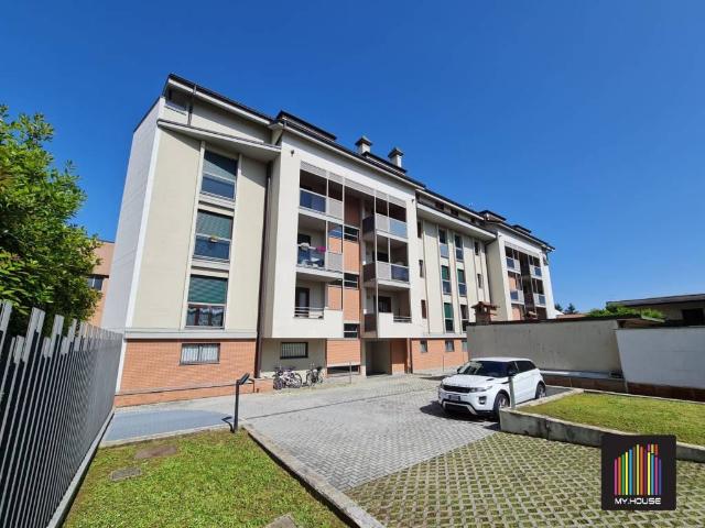 Appartamento in vendita a Gallarate, Lombardia