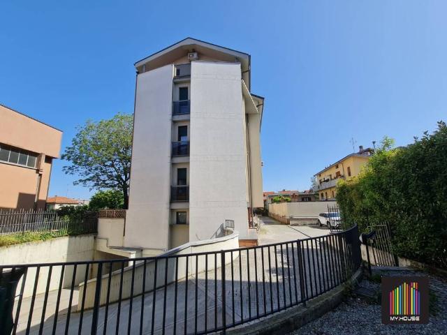 Appartamento in vendita a Gallarate, Lombardia