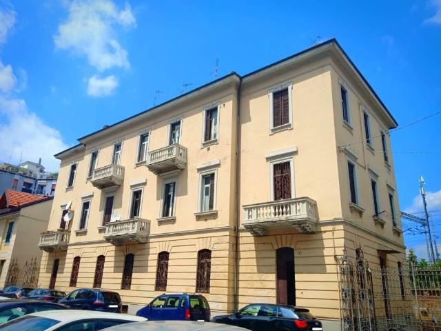 Appartamento in vendita a Centro, Gallarate