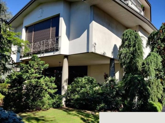 Appartamento in vendita a Sciarè, Gallarate