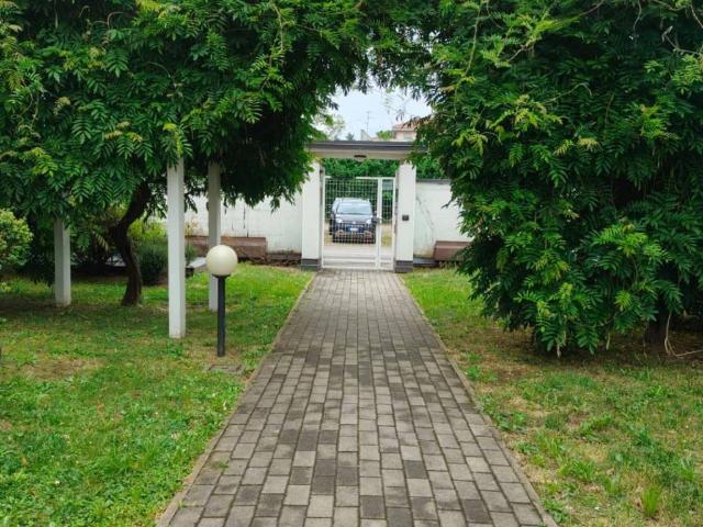 Appartamento in vendita a Arnate, Gallarate