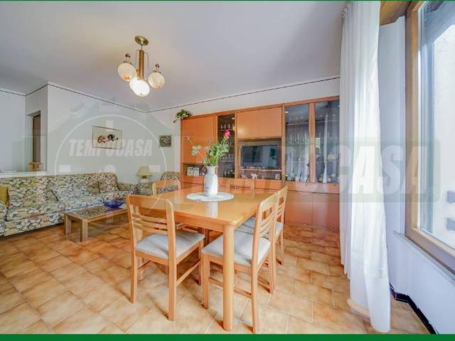 Appartamento in vendita a Gallarate, Lombardia