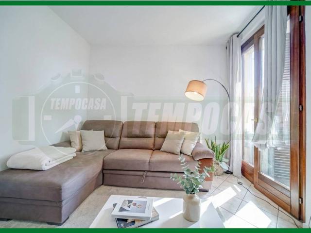Appartamento in vendita a Arnate, Gallarate