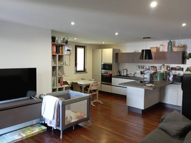 Appartamento in vendita a Arnate, Gallarate