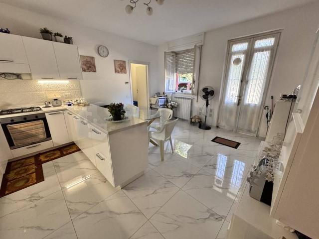 Appartamento in vendita a Gallarate, Lombardia