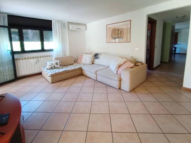 Appartamento in vendita a Gallarate, Lombardia